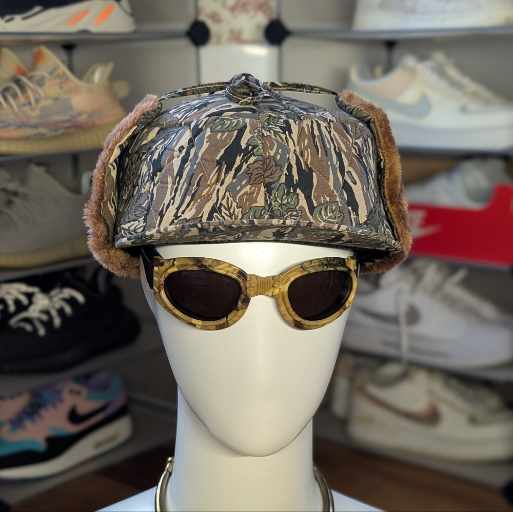 Ideal True Vintage Camo Trapper Hat (OS)